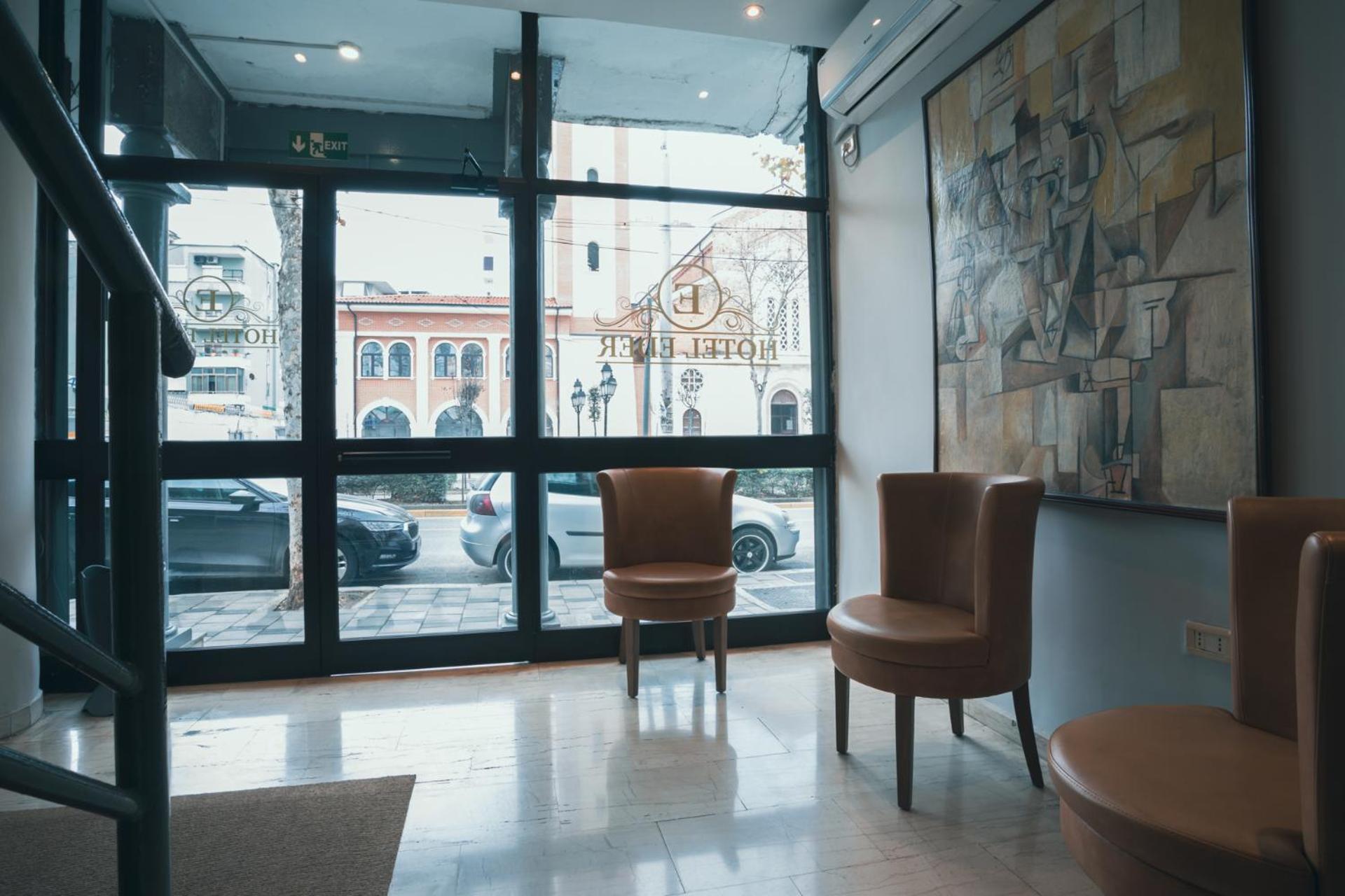 Eder Hotel *